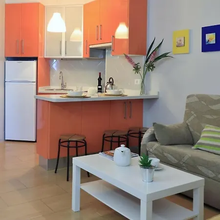 Nice And Comfortable On The Beach Apartmán